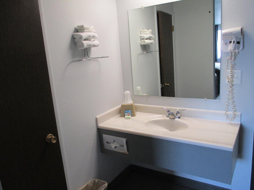 Americas Best Value Inn Billings Szoba fotó